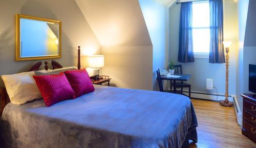 Queen Room with Garden View