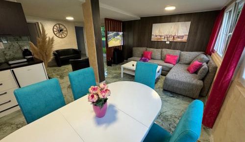 Apartment with Garden View
