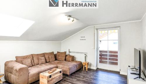 Apartment with Mountain View