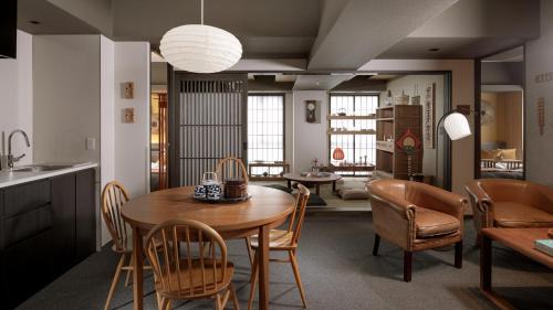 Premium Two-Bedroom Suite for 4