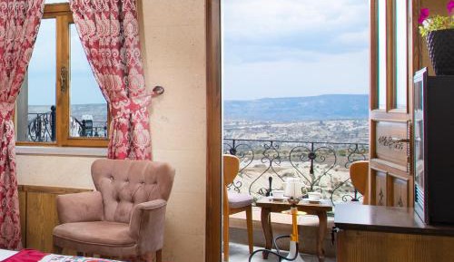 Junior Suite with Balcony