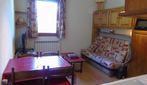 Apartment (4 Adults)