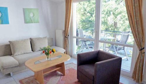 One-Bedroom Apartment with Balcony