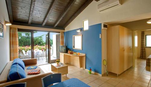Apartment for 2+2 - Residence