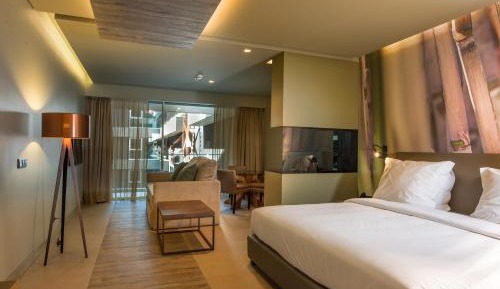Courtyard Suite