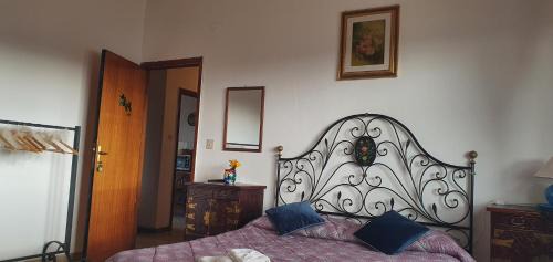King Room with Mountain View
