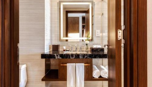 Twin Room with City View