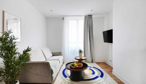 Apartment with Shower