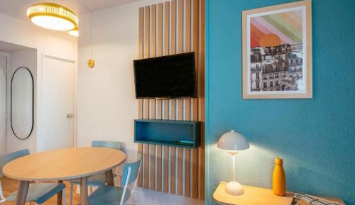 Studio (3 Adults)
