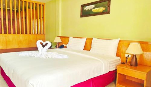 Grand Deluxe Double bed
