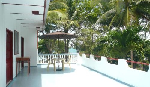 Studio with Sea View 1