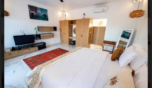 Standard Family Room