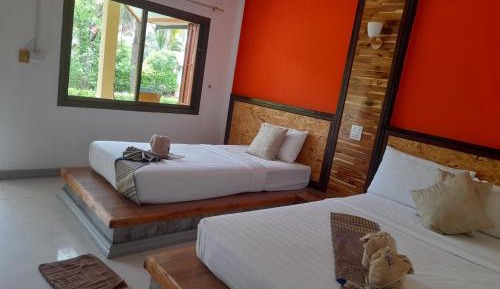 Triple Room with Pool View