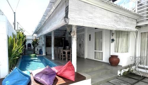 One-Bedroom Villa