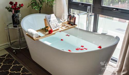 Deluxe Double Room with Bath