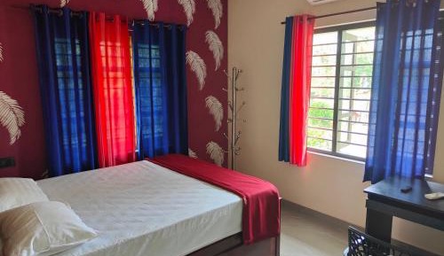 Deluxe Double Room (2 Adults + 1 Child)