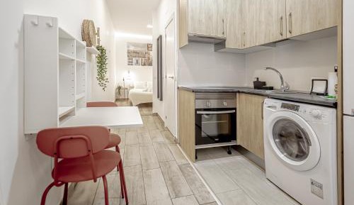 Apartment with Shower