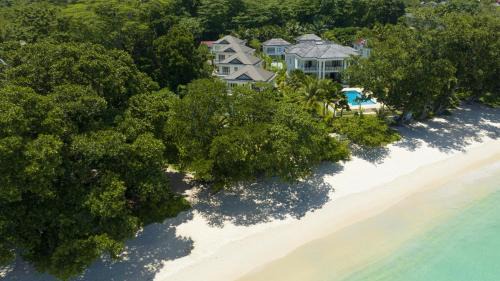 Villa - Beach Front