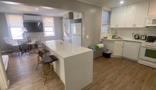 Two-Bedroom Deluxe Apartment with Garden View