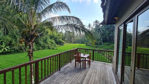 Villa with Garden View