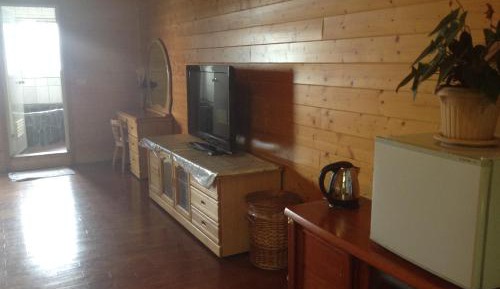 Chalet (4 Adults)