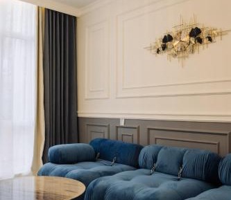 Suite with Hot Tub