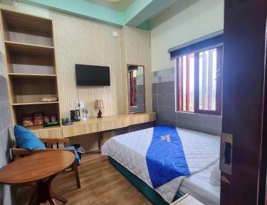 Deluxe Room (2 Adults + 1 Child)