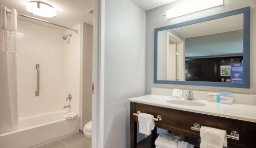 Room with Two Queen Beds - Non-Smoking