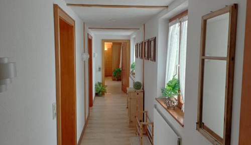 Apartment with Mountain View