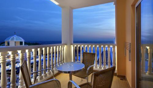 Standard Twin Room with Sea View