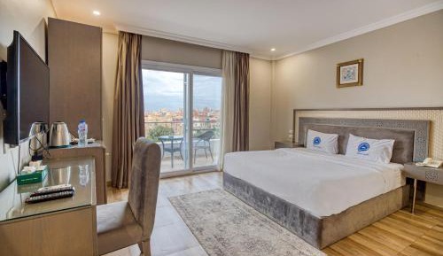 Deluxe Double room with Pyramids View & Balcony