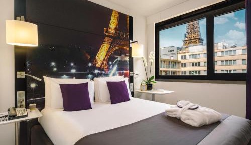 Privilege Double Room with Eiffel Tower View - High Floor