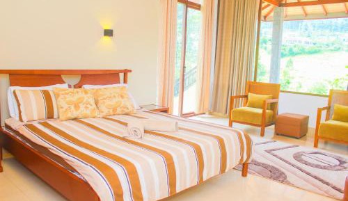 Double Room with Mountain View