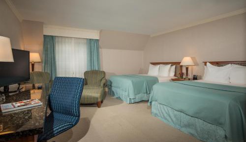 2 Queen Standard Room