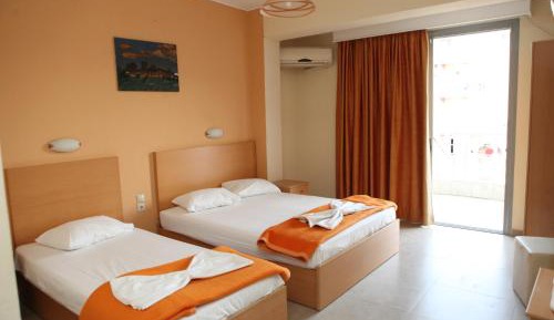 Triple Room with City View