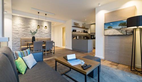 One-Bedroom Apartment with Balcony