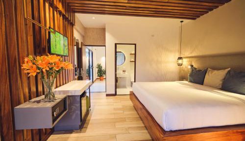 1 King Room with Balcony / Dosel