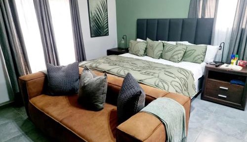 Superior King Room