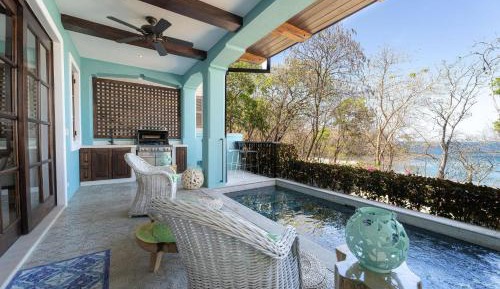 Three-Bedroom Holiday Home 
