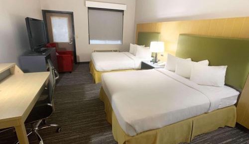 Queen Room with Two Queen Beds - Non-Smoking
