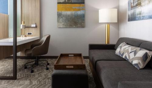 King Suite with Trundle Bed