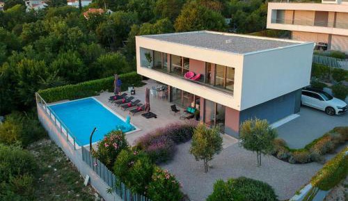 Four-Bedroom Vacation Home