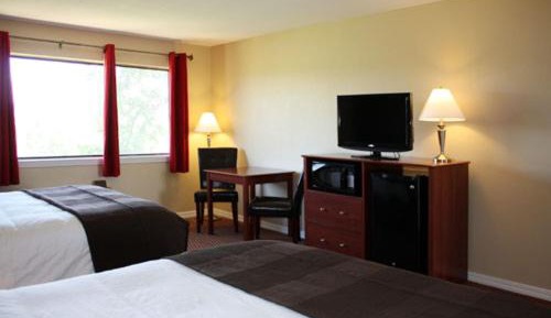 Deluxe Queen Room with Two Queen Beds