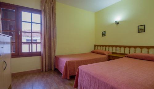 Two-Bedroom Apartment (6 Adults)