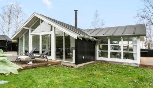Two-Bedroom Holiday Home