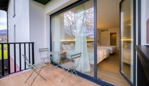 Triple Room with Balcony