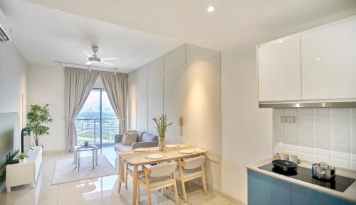 Premier Two-Bedrooms (Free Washer and Parking)