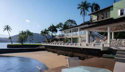 Villa - Beach Front