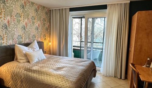 Double Room with Lake View