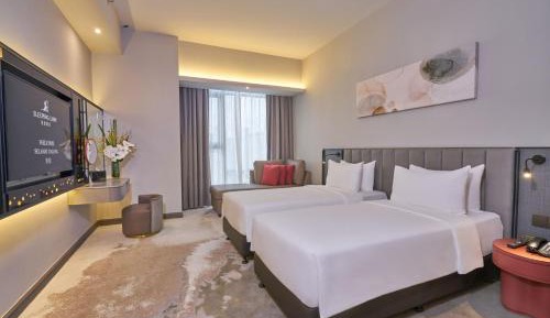 Grand Premier Twin Room